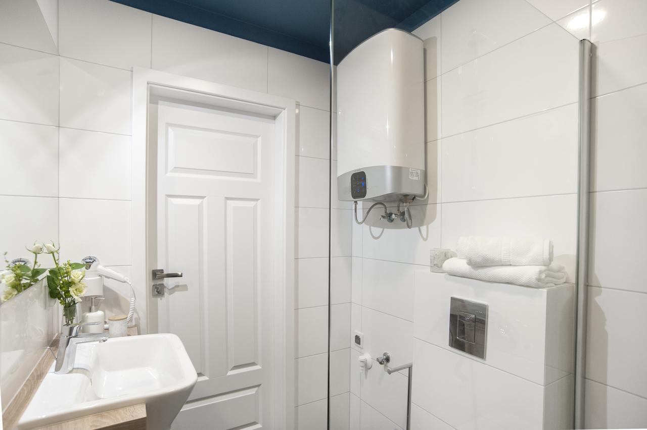 7 Continents Apartments Познань Номер фото