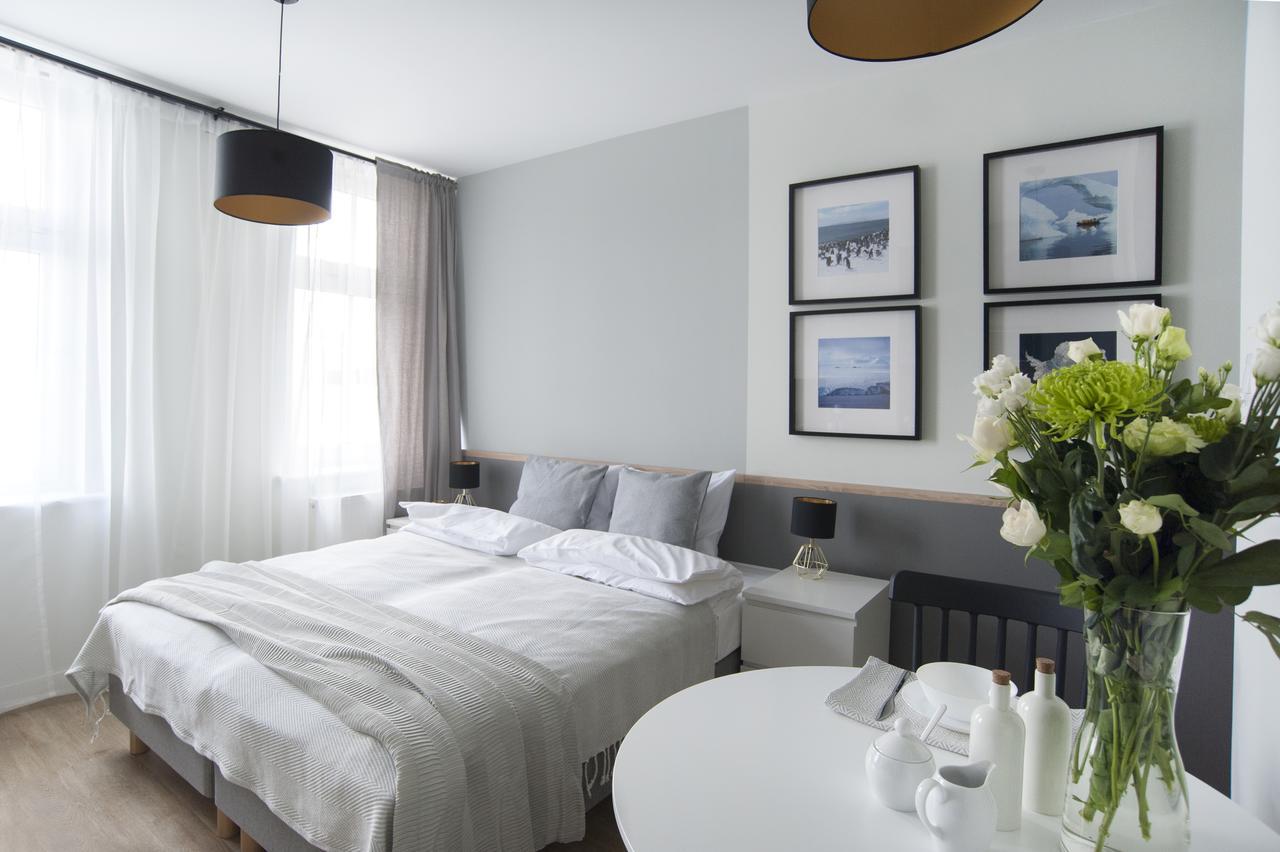 7 Continents Apartments Познань Экстерьер фото